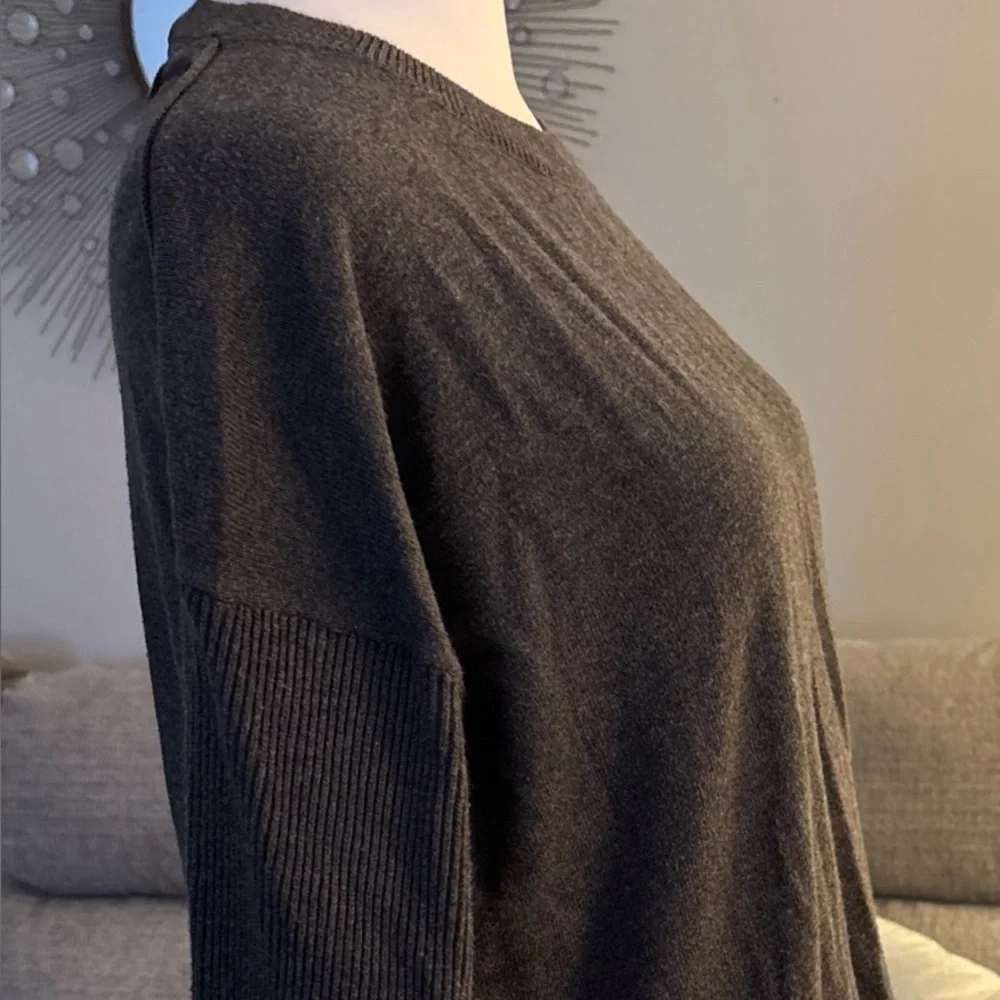 Athleta Hi-Low Faux Wrap Back Sweater Women’s Size XS Oversized Long Sleeve - Picture 9 of 10